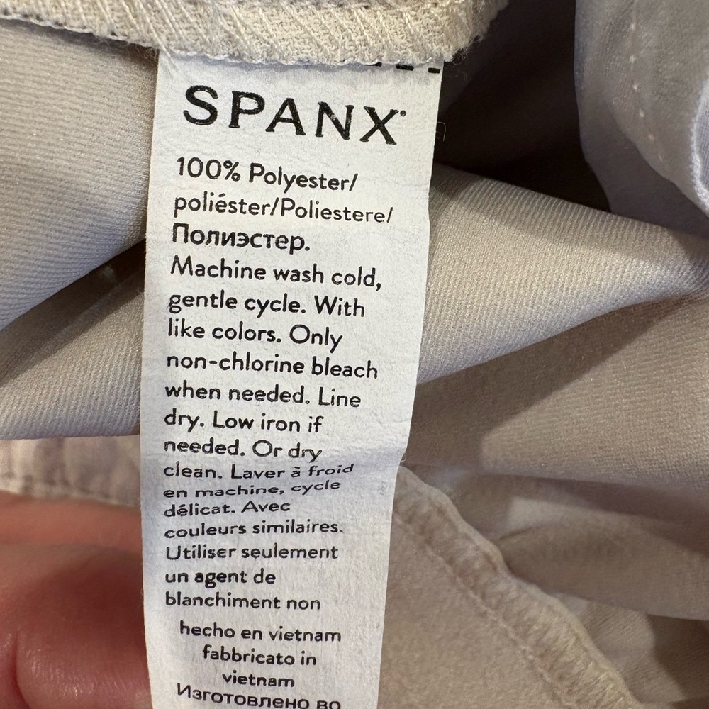 SPANX Cream Pants - Picture 6 of 6